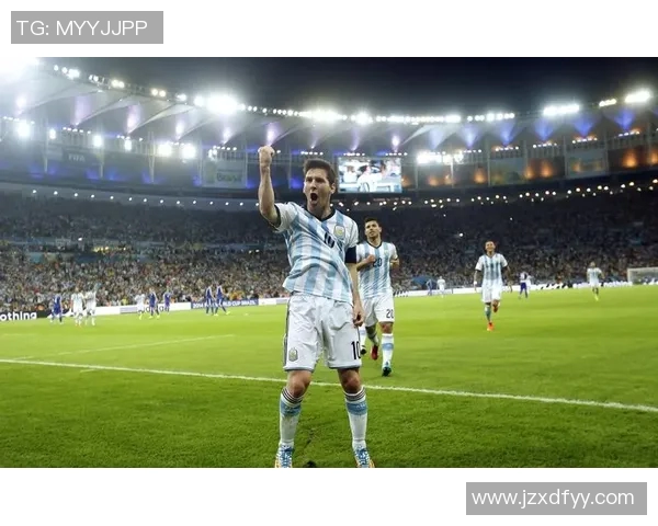 现役足球明星高清照片展现他们的风采与魅力